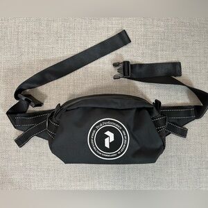 Peak Performance Black Fanny Pack